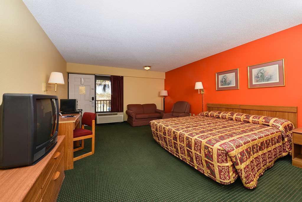 Super Value Inn Valdosta Room photo