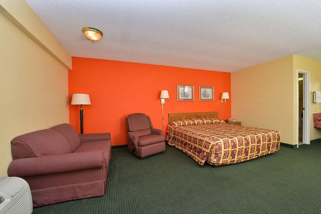 Super Value Inn Valdosta Room photo