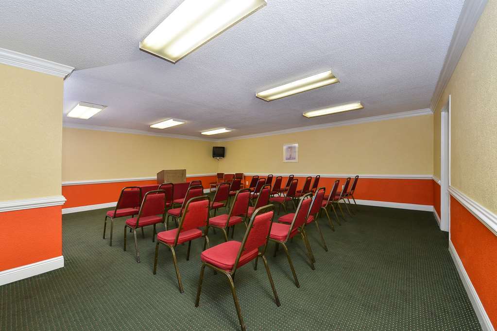 Super Value Inn Valdosta Facilities photo