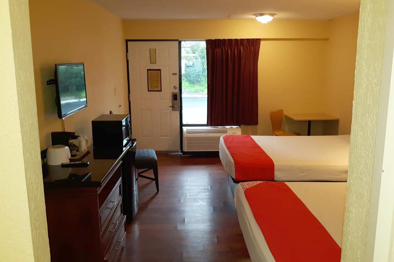 Super Value Inn Valdosta Exterior photo